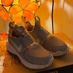 Nike Kids Gray and White Sneakers 11C